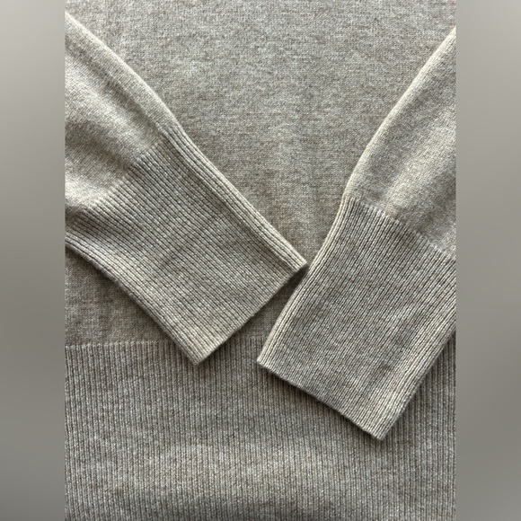 Bolte Cozy Tan Cashmere Wool Blend Sweater with Peek A Boo Back Women’s Large - Picture 9 of 13